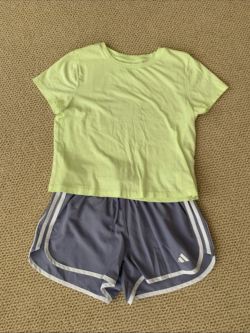 Sporty summer outfit
